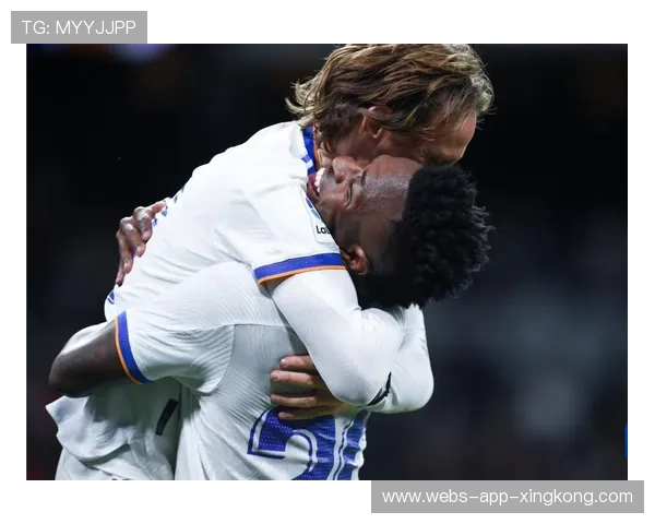 皇马继续力挺维尼，皇马vazquez