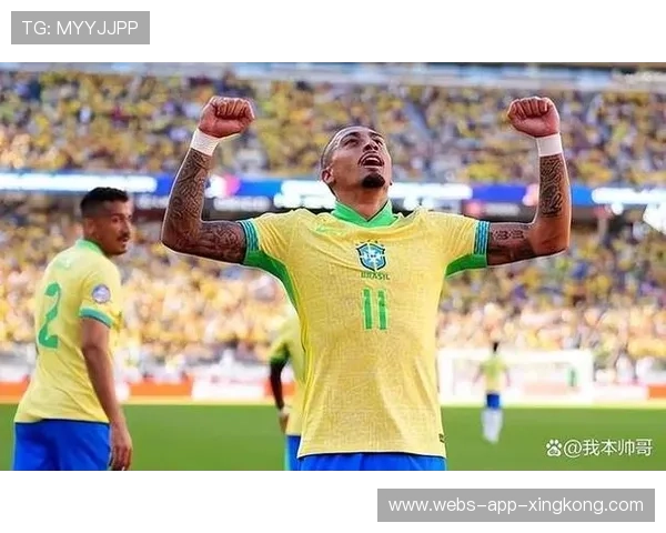 拉菲尼亚补射门前快速完成得分